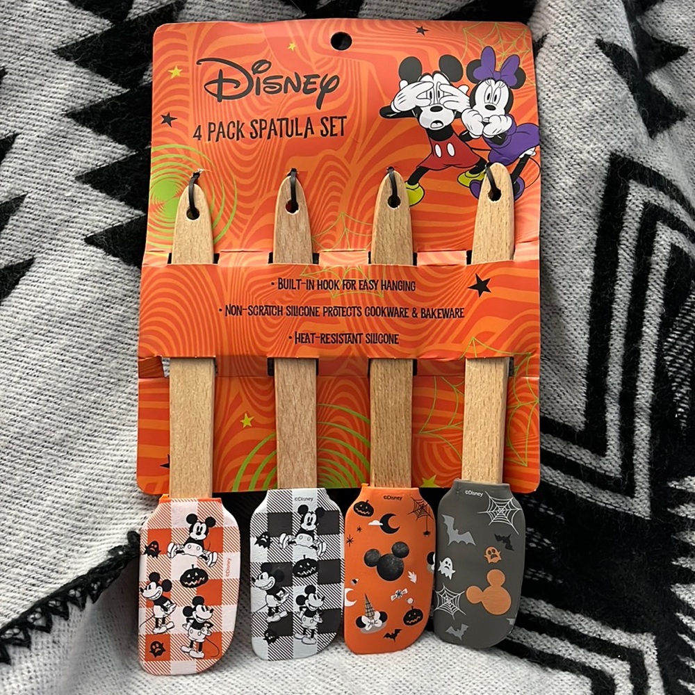 Set of 4 Disney Mickey Mouse🧡🖤Halloween Spatulas🧡🖤